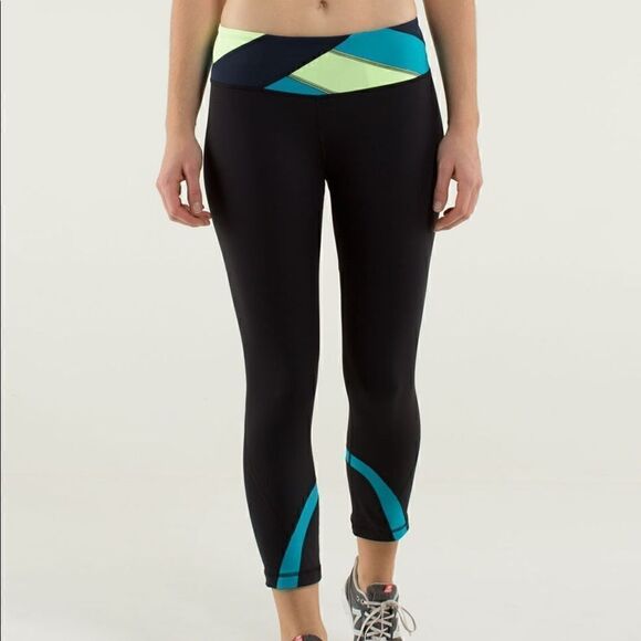 Lululemon Run: Inspire Crop II - Picture 1 of 6
